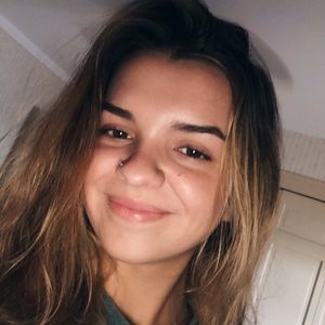 Meet your Posher, Alicia